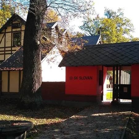 Homestay Podebrady בית אירוח *